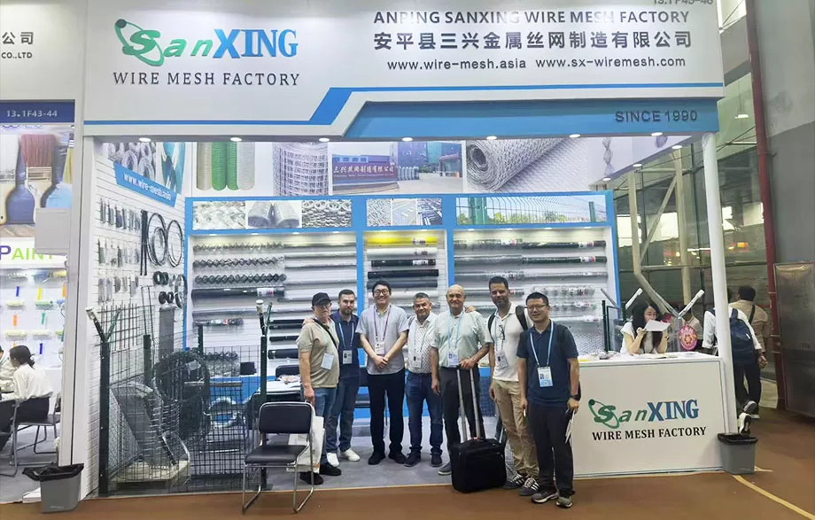 Anping Sanxing Metal Wire Mesh Manufacturing Company appeared at the 137th Spring Canton Fair: Innovation-driven, opening up a new pattern of global market
